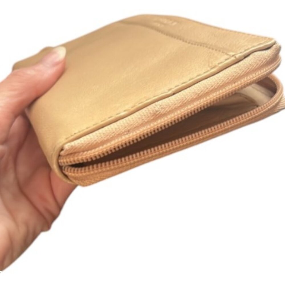 Osprey London beige continental leather wallet - Picture 5 of 9